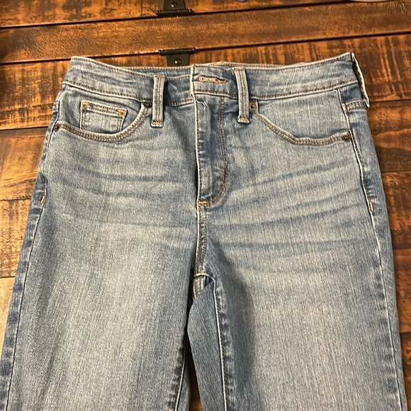 Universal Threads High Rise Skinny - Picture 2 of 6